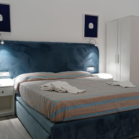 Residenza Napoletana Apartment Napoli Exterior foto